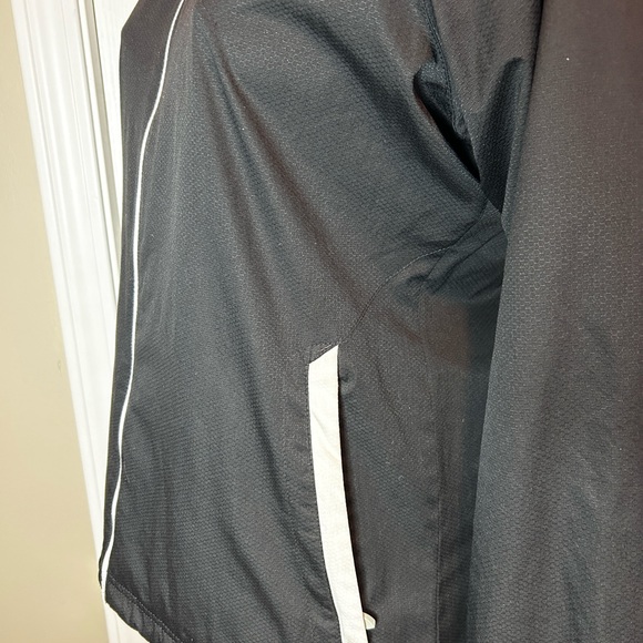 Adidas ClimaProof Ladies Jacket - Picture 5 of 9